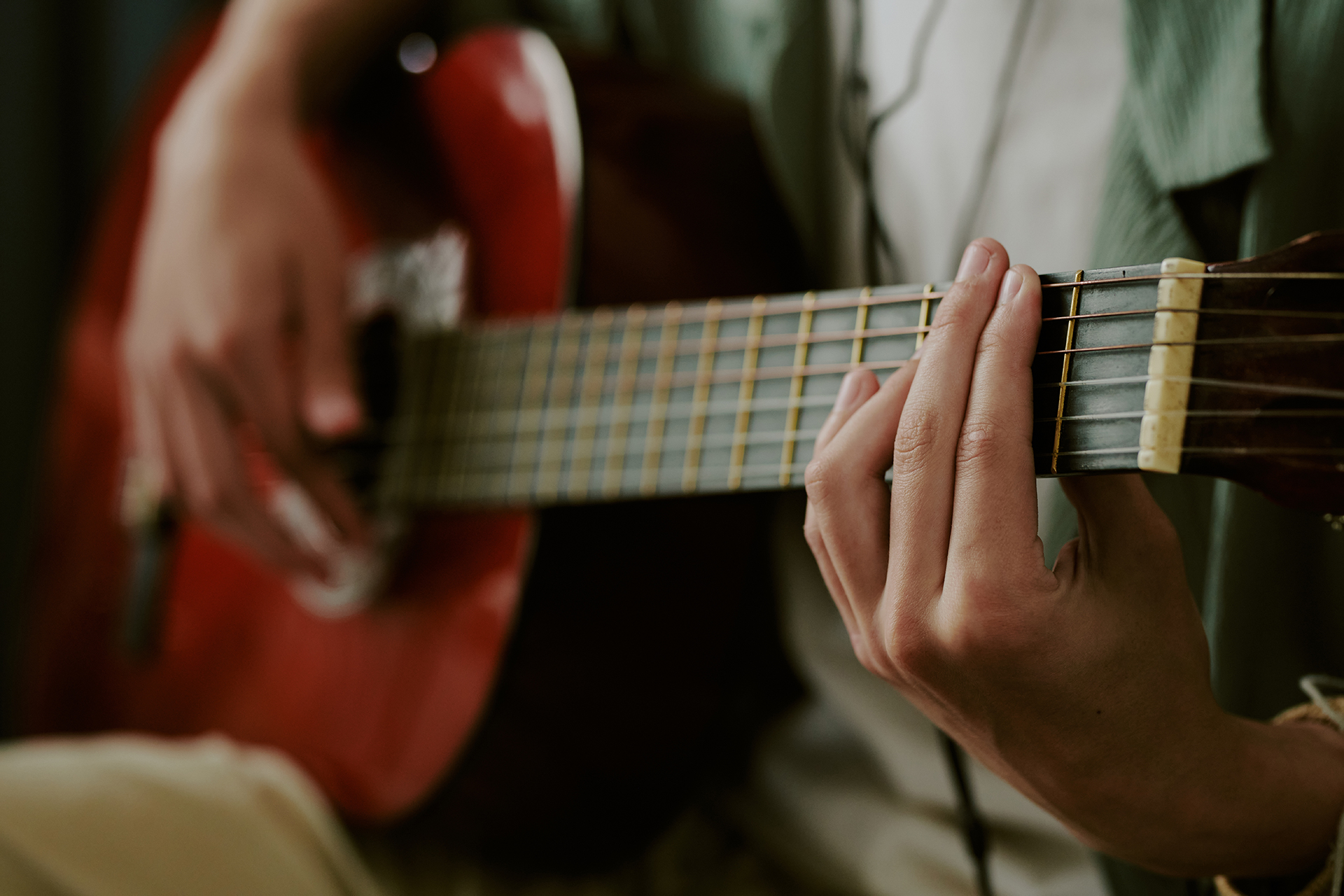 Frédéric Delorme, passionné de guitare